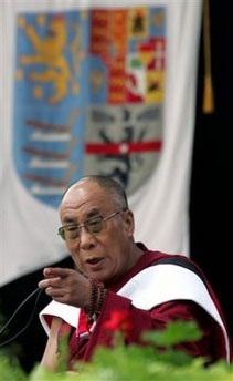 Далай-лама XIV (Гьяцо Тензин). Война и мир: лекция в университете Ратгерс 27 сентября 2005